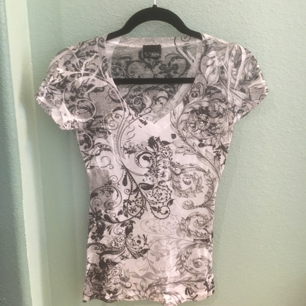 XS Daytrip V-neck embellished t-shirt #100